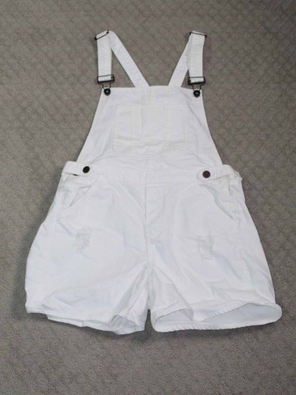 Bongo Size 10 White Distressed Denim Bibbed Overall 5" Shorts